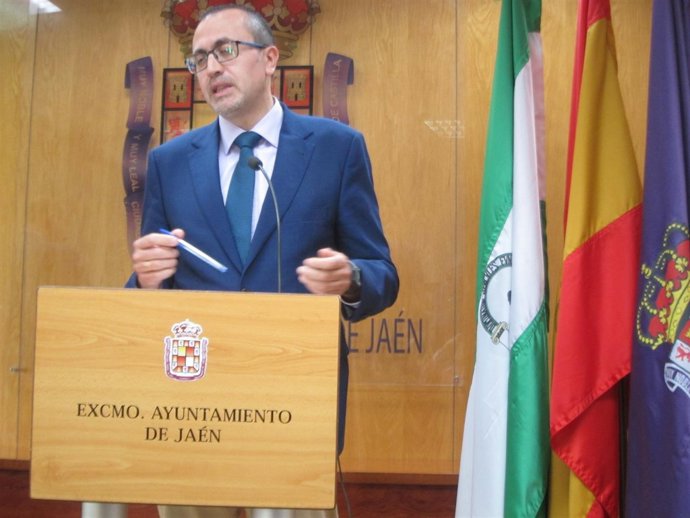 El concejal de Hacienda, Manuel Bonilla                        