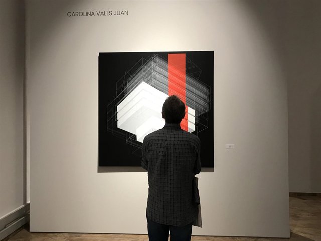 Exposición de la I Bienal de Pintura Mª Isabel Comenge en La Nau