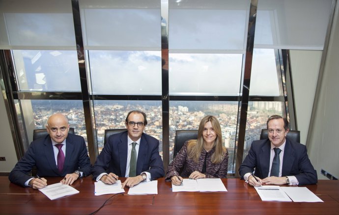 Firma del acuerdo entre Bankia y Alphabet