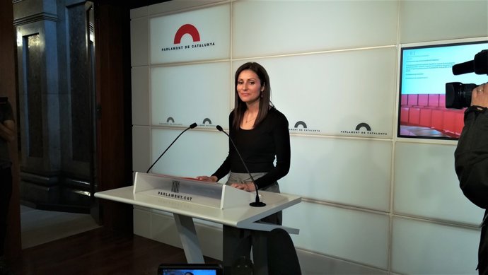 Lorena Roldán, Cs