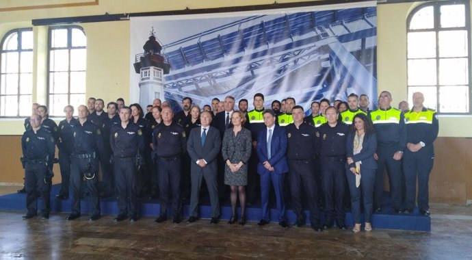 Inauguración del curso de seguridad en puertos de la Policía Nacional