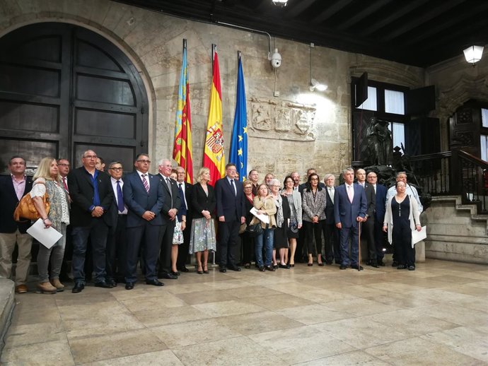 Puig recibe a las víctimas del terrorismo en el Palau