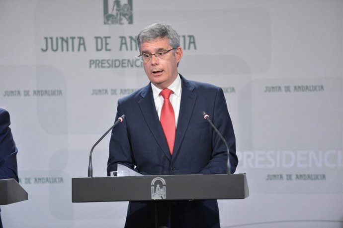 El portavoz del Gobierno andaluz, Juan Carlos Blanco, en rueda de prensa