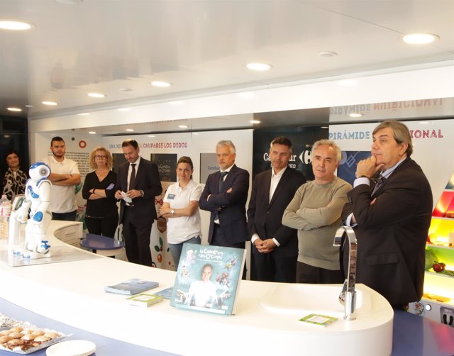 La Caravana de la salud de Carrefour en Barcelona, con Ferran Adrià