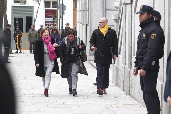 Carme Forcadell, Raül Romeva y Dolors Bassa llegan al Supremo