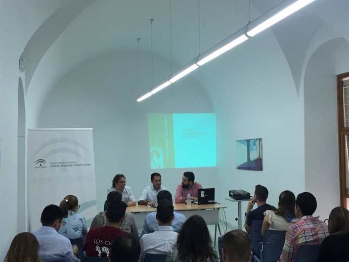 Pizarro, entre el edil de Juventud de Córdoba y Mayoral