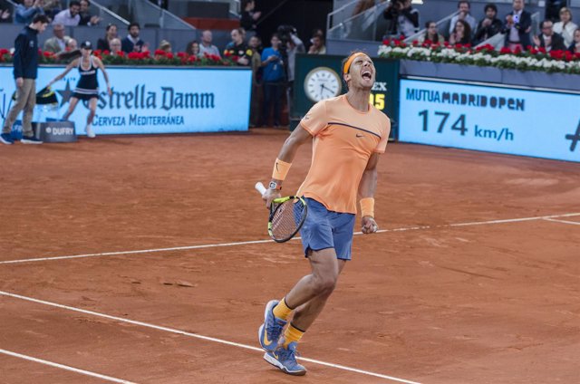 Rafael Nadal celebrando la victoria en el Mutua Madrid Open 2016