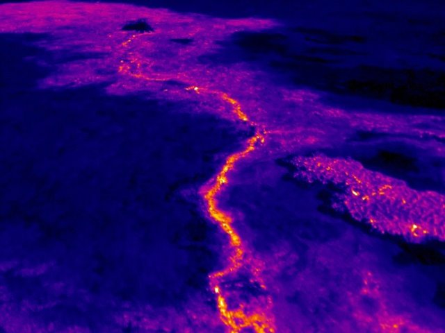 Lava arojjada por el volcán Kilauea, en Hawai