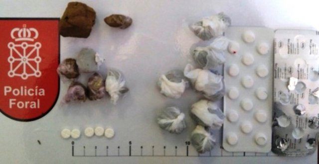 Droga intervenida en una bajera de Pamplona por Policía Foral.