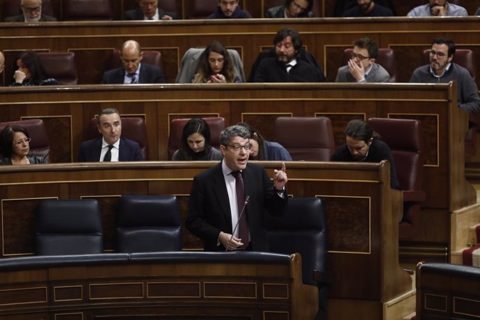 Álvaro Nadal interviene en la sesión de control al Gobierno en el Congreso