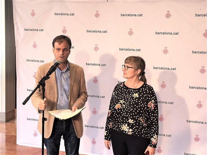 Jaume Asens (teniente alcalde de Barcelona) Lola López (comisionada Inmigración)