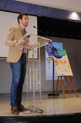 Torralbo recibe a los jóvenes participantes