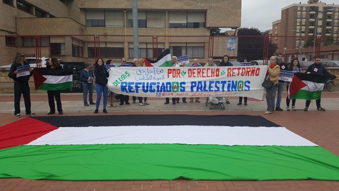 Concentración Palestina contra jornada en D'Elhuyar