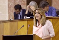 Susana Díaz anuncia que la Junta propondrá a CGPJ colaborar para formar a funcionarios y jueces en perspectiva de género