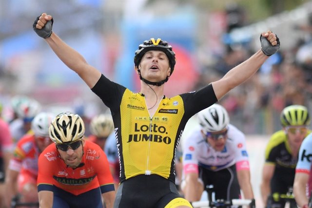 Battaglin (LottoNL-Jumbo) gana en el Giro