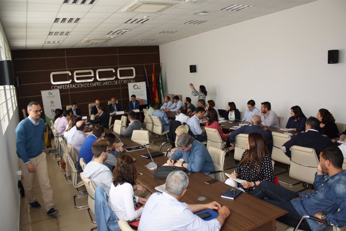 Encuentro celebrado en la sede de CECO