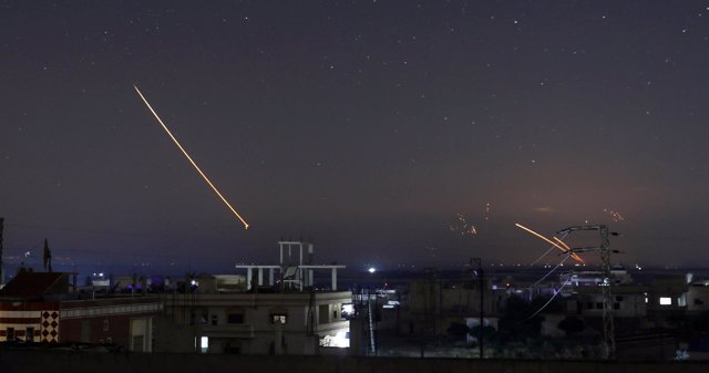 Misiles sobre Daraa, Siria, el 10 de mayo de 2018