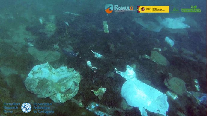 Imágenes el dron submarino de la UPCT basura Mar Menor