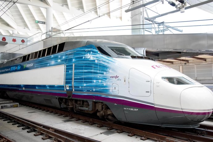 Tren AVE de Renfe