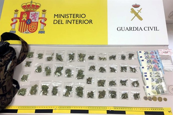 Bolsitas de marihuana intervenidas