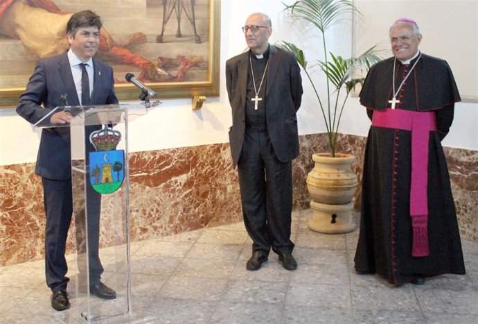 Rafael Llamas, Juan José Omella y Demetrio Fernández