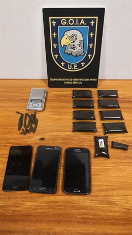 Droga y material incautado