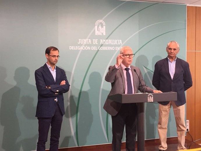 El delegado de la Junta en Cádiz, Juan Luis Belizón