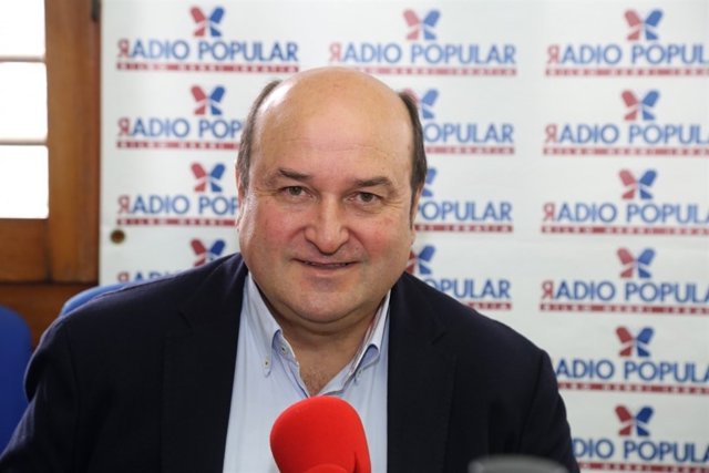 Entrevista de Andoni Ortuzar en Radio Popular