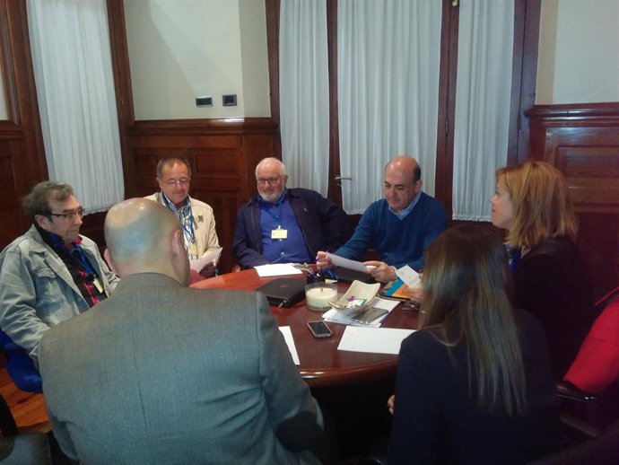 Reunión Cermi con IU, Foro y PP