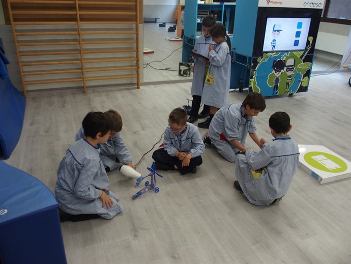 L'activitat d'Endesa Educa, 'PlayEnergy', en una aula
