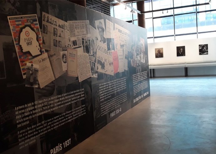 Exposición Bandera de Francia