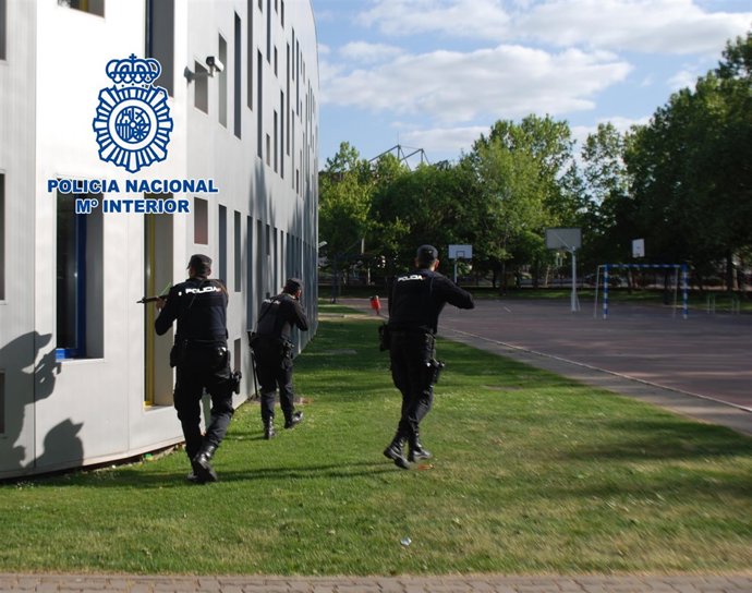 Simulacro de la Policía Nacional en Logroño