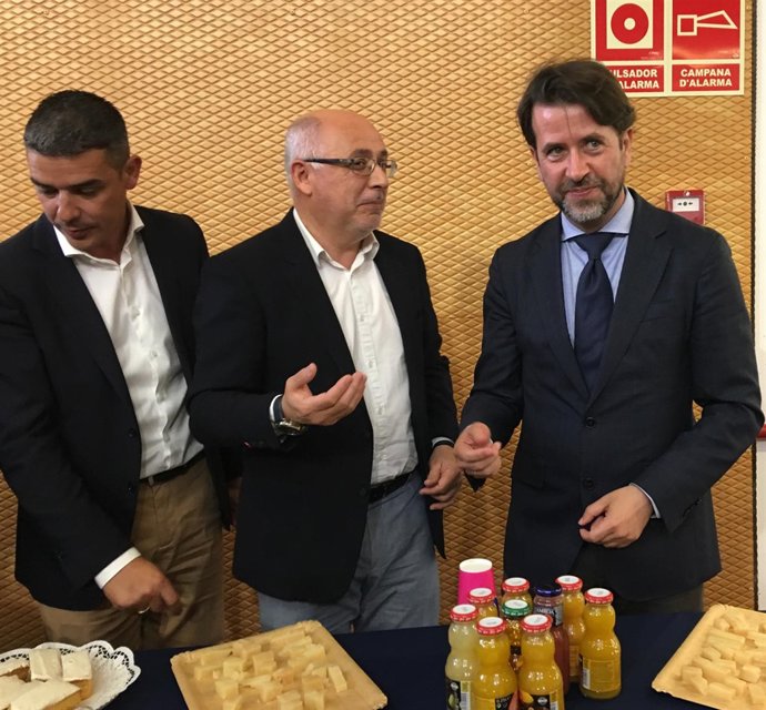 Antonio Morales (centro), y Carlos Alonso (derecha)