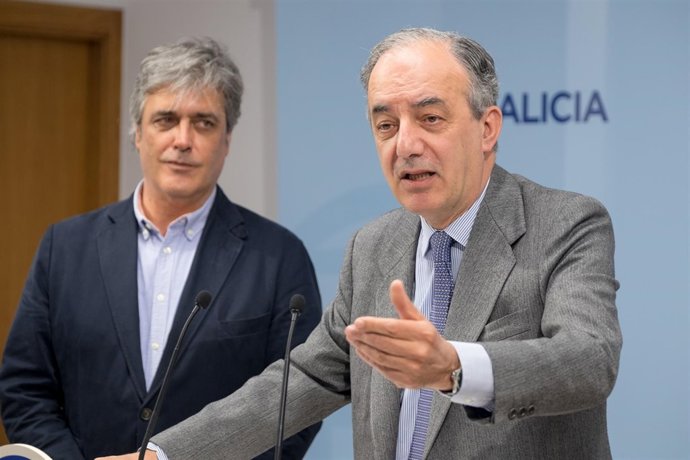 Pedro Puy y Francisco Millán Mon (PPdeG) en la rueda de prensa