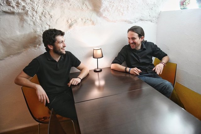 Antonio Estañ y Pablo Iglesias se reúnen en València