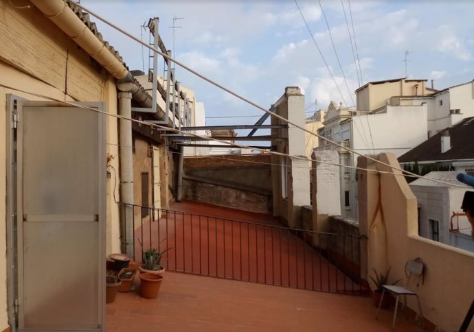 Interior del edificio que acogió el Cine Metropol de València 