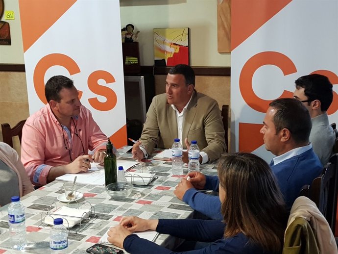 Carlos hernández Ciudadanos Málaga cs parlamentario junta café ciudadano