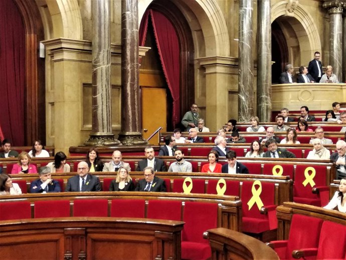 Primera sesión del pleno del Parlament de investidura de Quim Torra, JxCat
