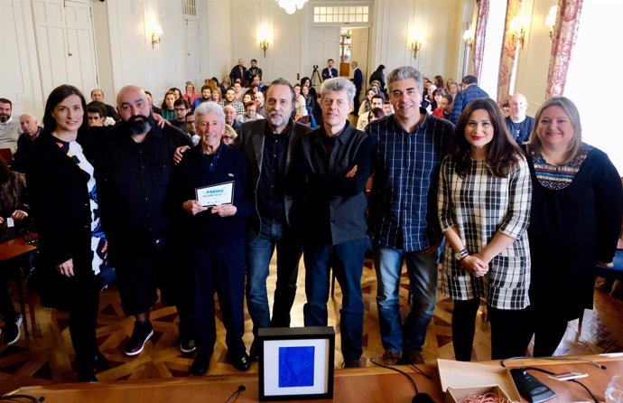 Entrega del Premio de la Semana del Cómic a José Ramón Sánchez 