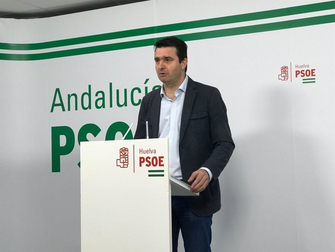 El senador socialista Amaro Huelva. 
