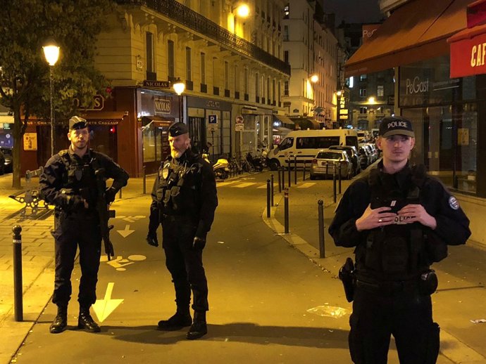 Policia francesa després de l'atac