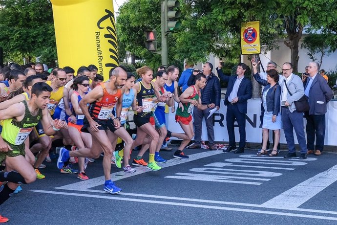 Rubén Álvarez y Tamara Pérez se imponen en la Carrera Parque Vega de Triana