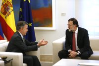 Santos y Rajoy apuestan por una solución plenamente democrática en Venezuela