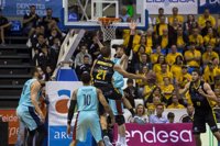 Iberostar Tenerife roza el 'Playoff' superando al Barça