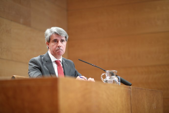 Rueda de prensa del presidente de la Comunidad de Madrid en funciones