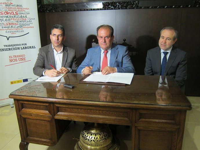 [Grupoextremadura] Cruz Roja Y Caja Rural Extremadura