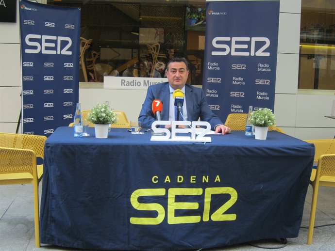 El director de Radio Murcia de la Cadena SER, Domingo Camacho                  