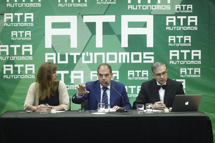 Lorenzo Amor y José Antonio Herce presentan un informe sobre autónomos