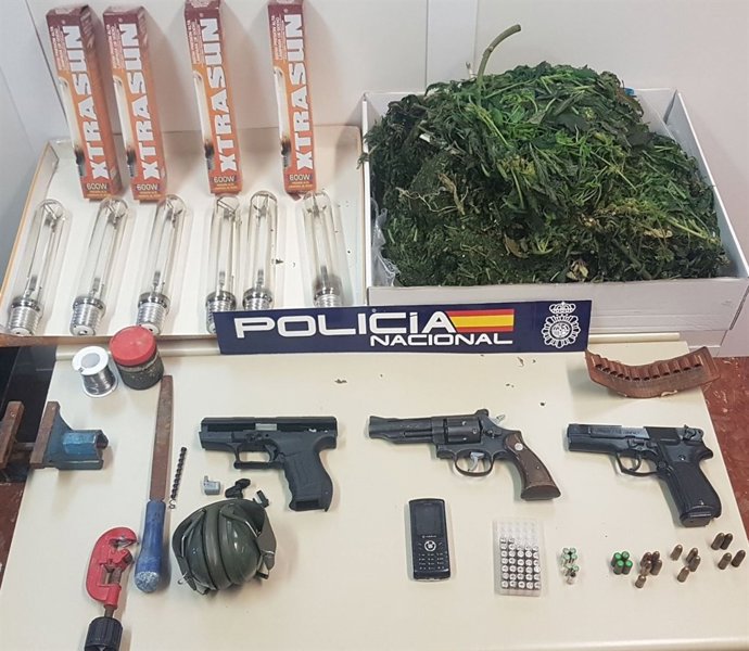 Armas de fuego y sustancias intervenidas