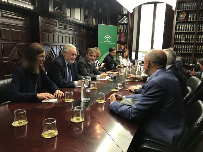 Reunión para abodar el derecho al agua como mínimo vital